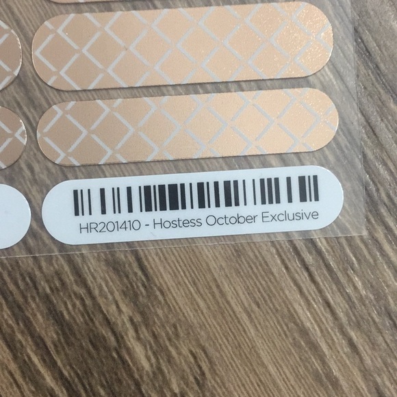 NEW! jamberry Nail Wraps October Exclusive - Picture 4 of 4